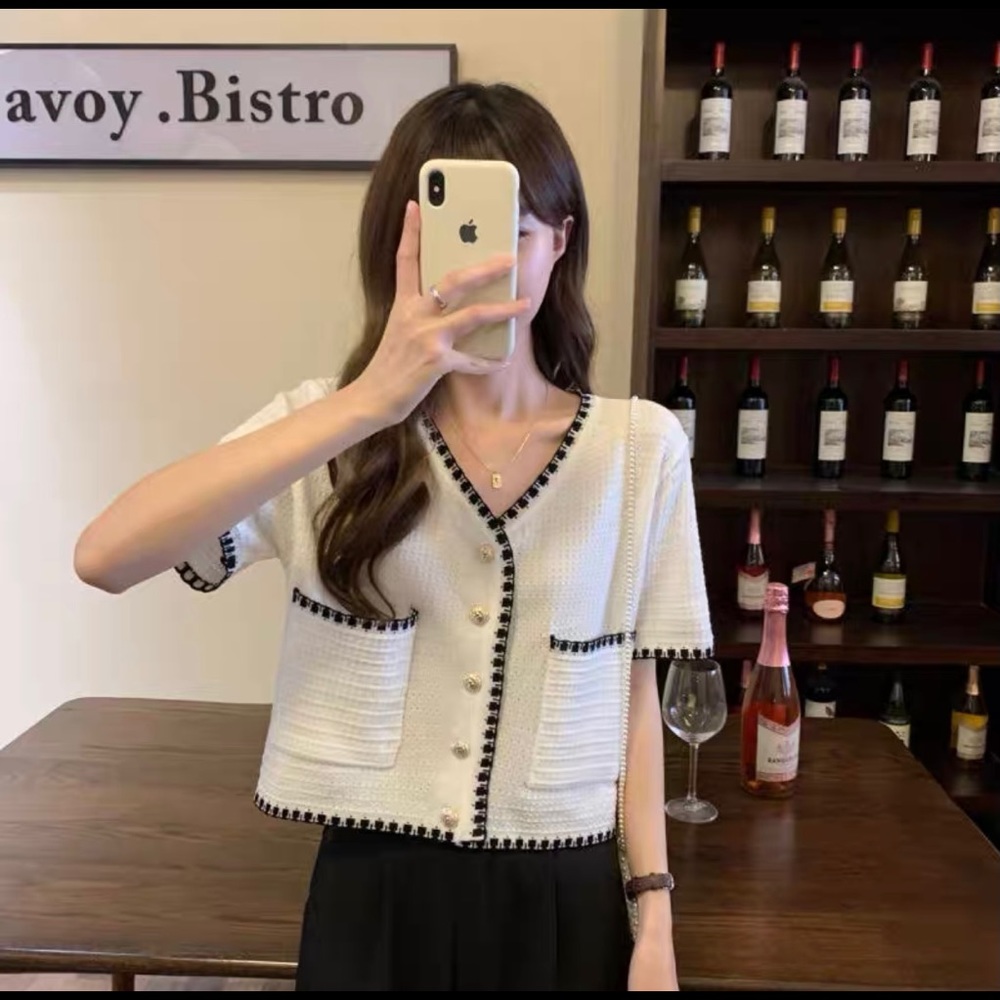 Womens tops
